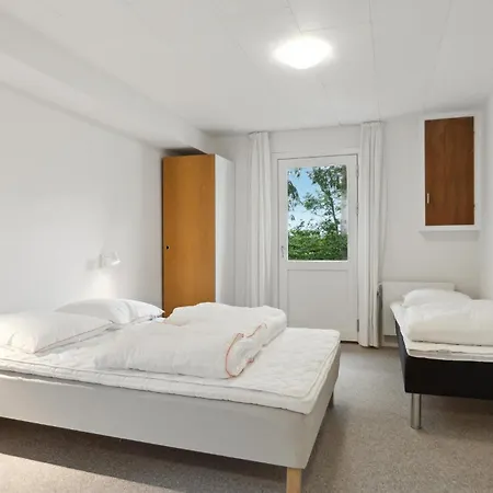 Casa vacanze Cozy In With Kitchen