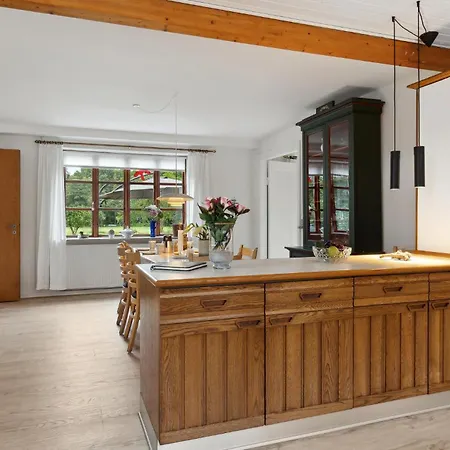 Cozy In With Kitchen Holiday home *