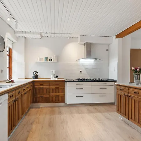 Cozy In With Kitchen Дом отдыха *
